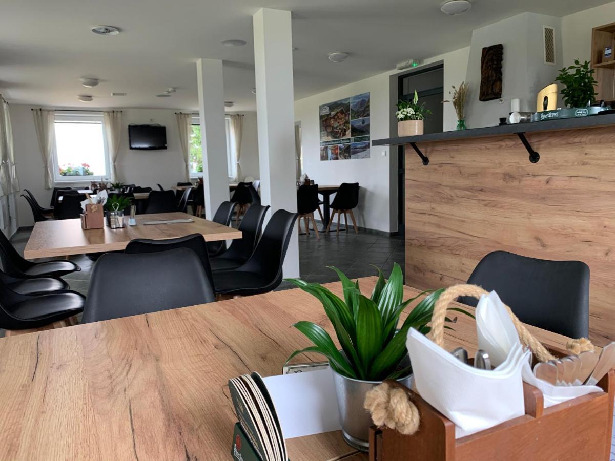 Restaurace A Penzion Gansberg Cotkytle Eksteriør billede